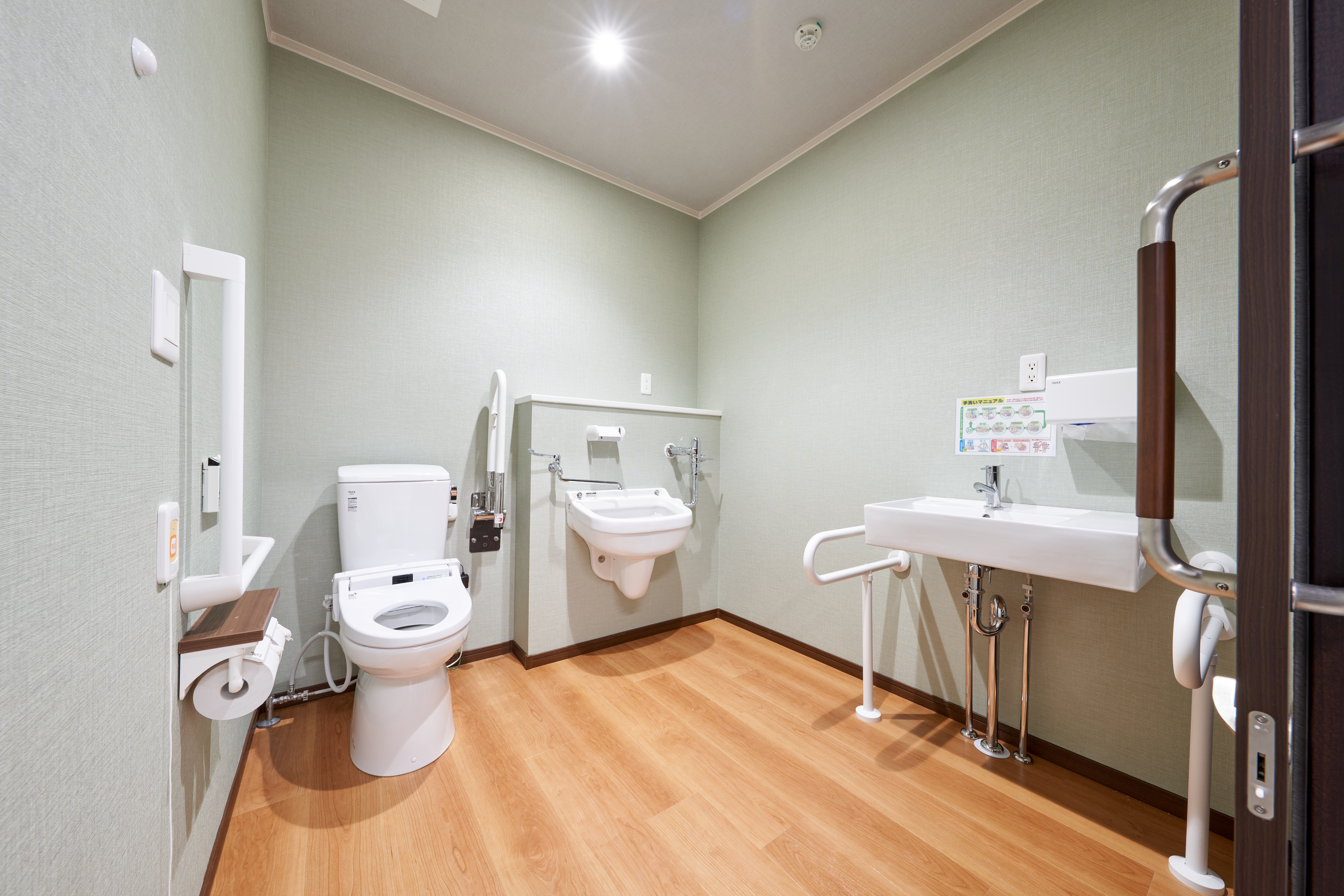 多目的トイレ